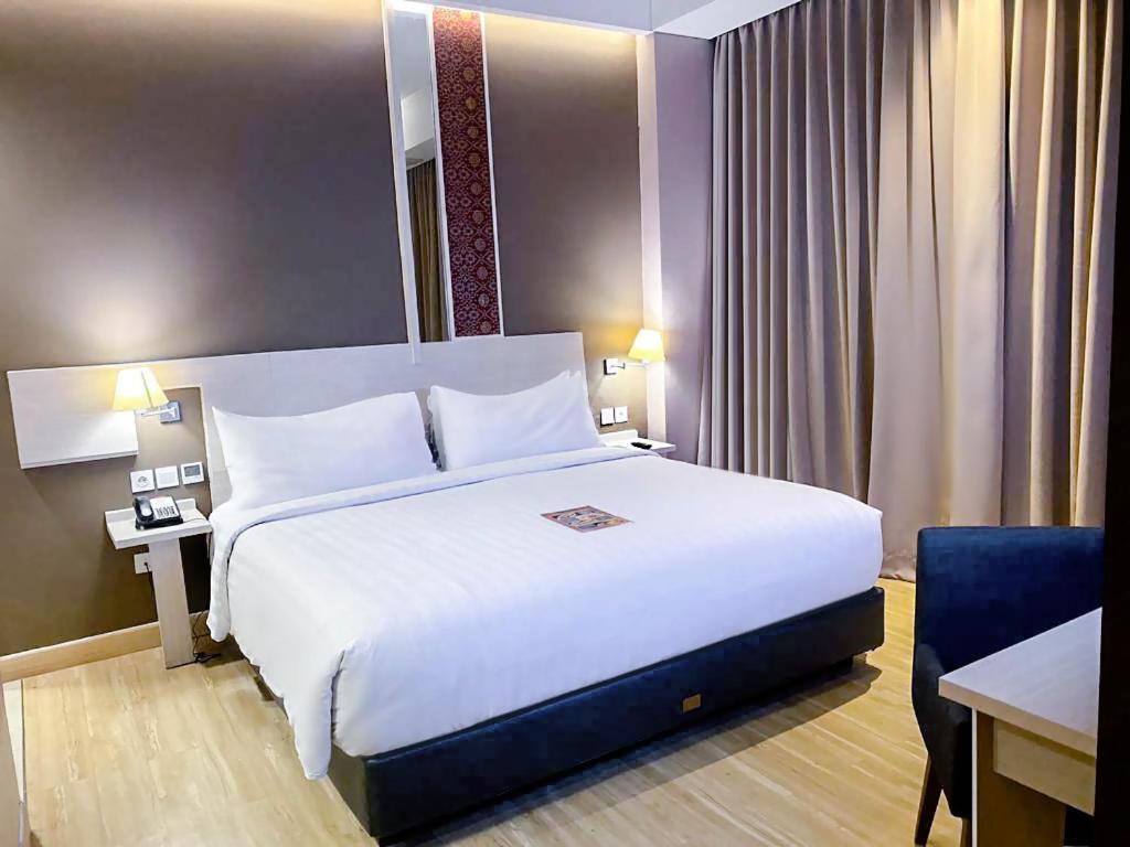 Harper Palembang By Aston Hotell Eksteriør bilde