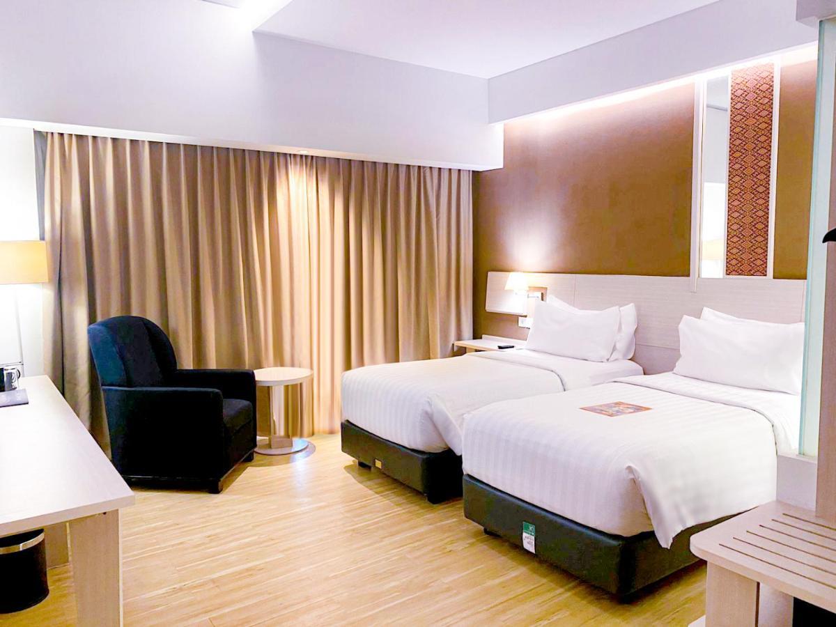Harper Palembang By Aston Hotell Eksteriør bilde