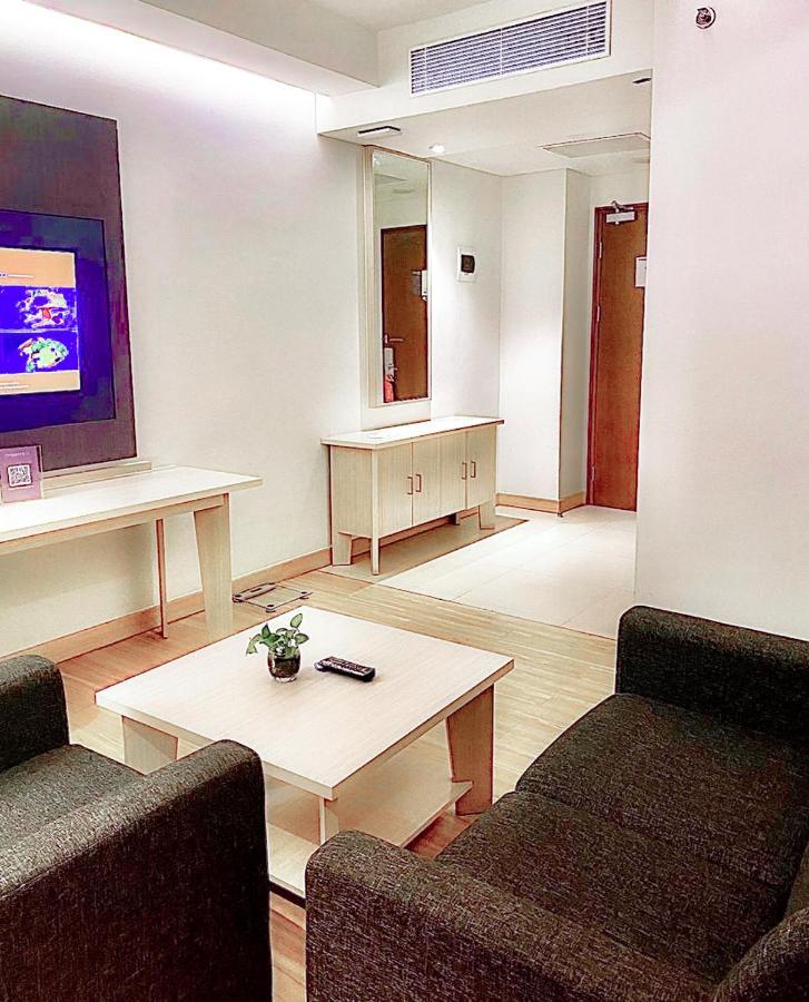 Harper Palembang By Aston Hotell Eksteriør bilde