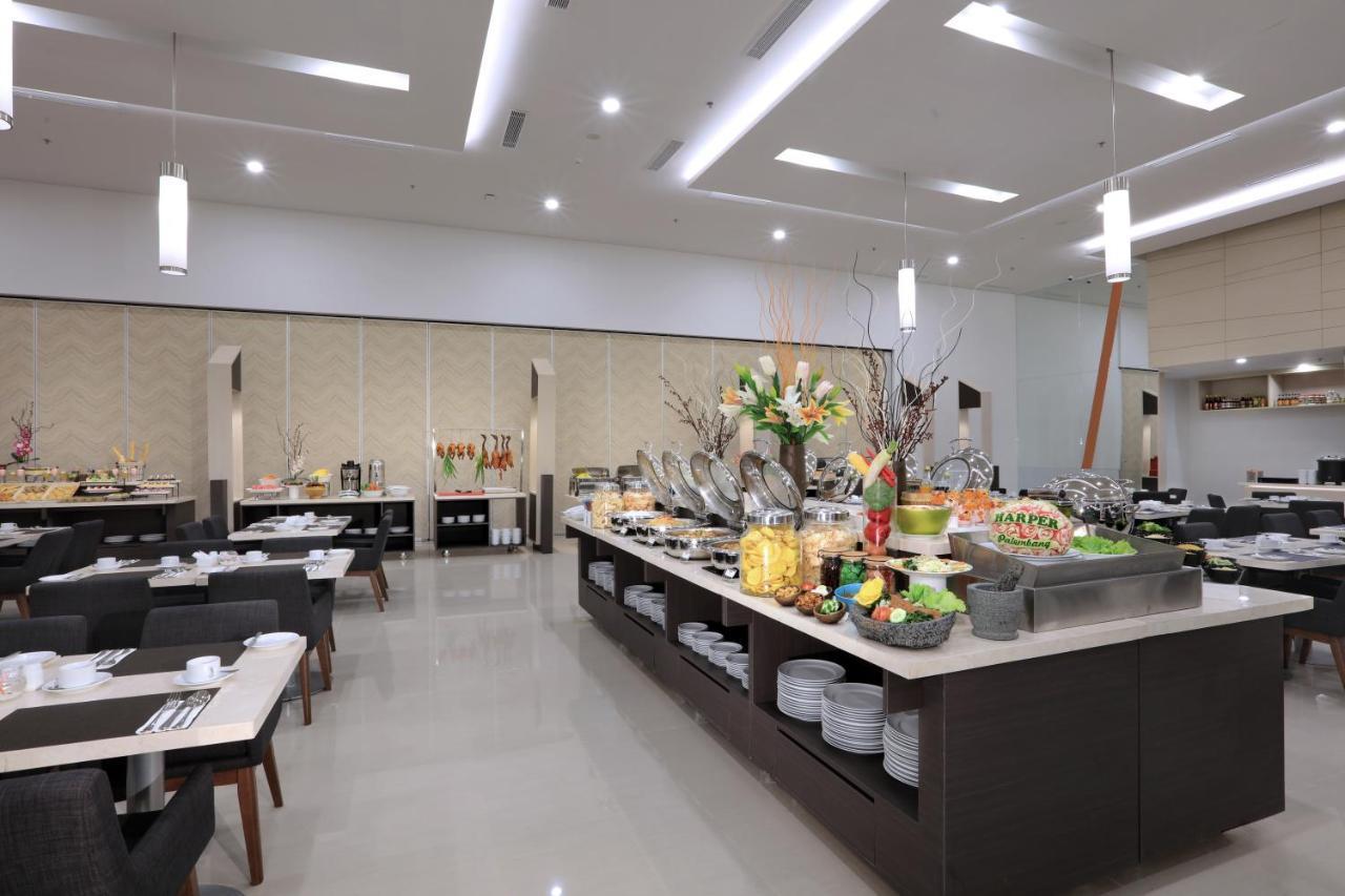 Harper Palembang By Aston Hotell Eksteriør bilde