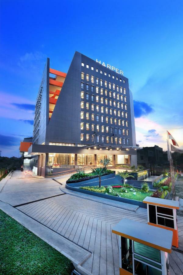 Harper Palembang By Aston Hotell Eksteriør bilde